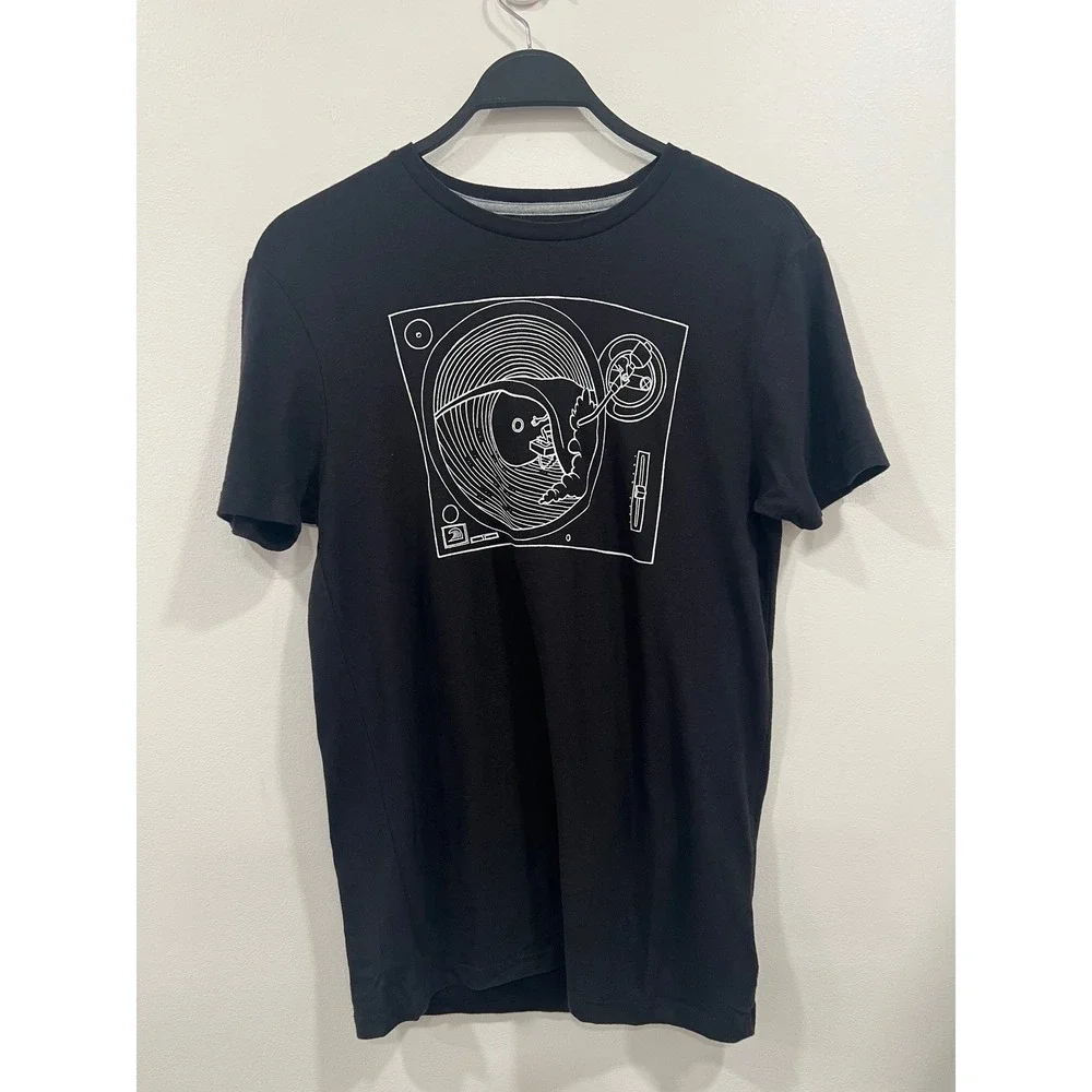 Old Navy Graphic Tee Boys Small Black DJ Turntable Record Player T-Shirt